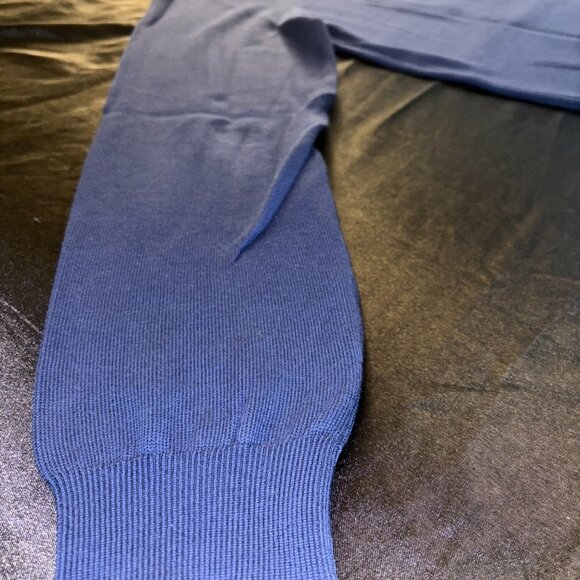 Lacoste Men's V-Neck Sweater - Deep Blue - Picture 7 of 10